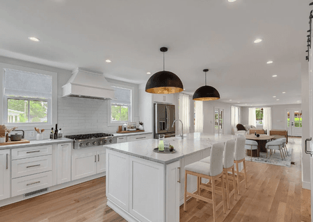 Kitchen Image 8